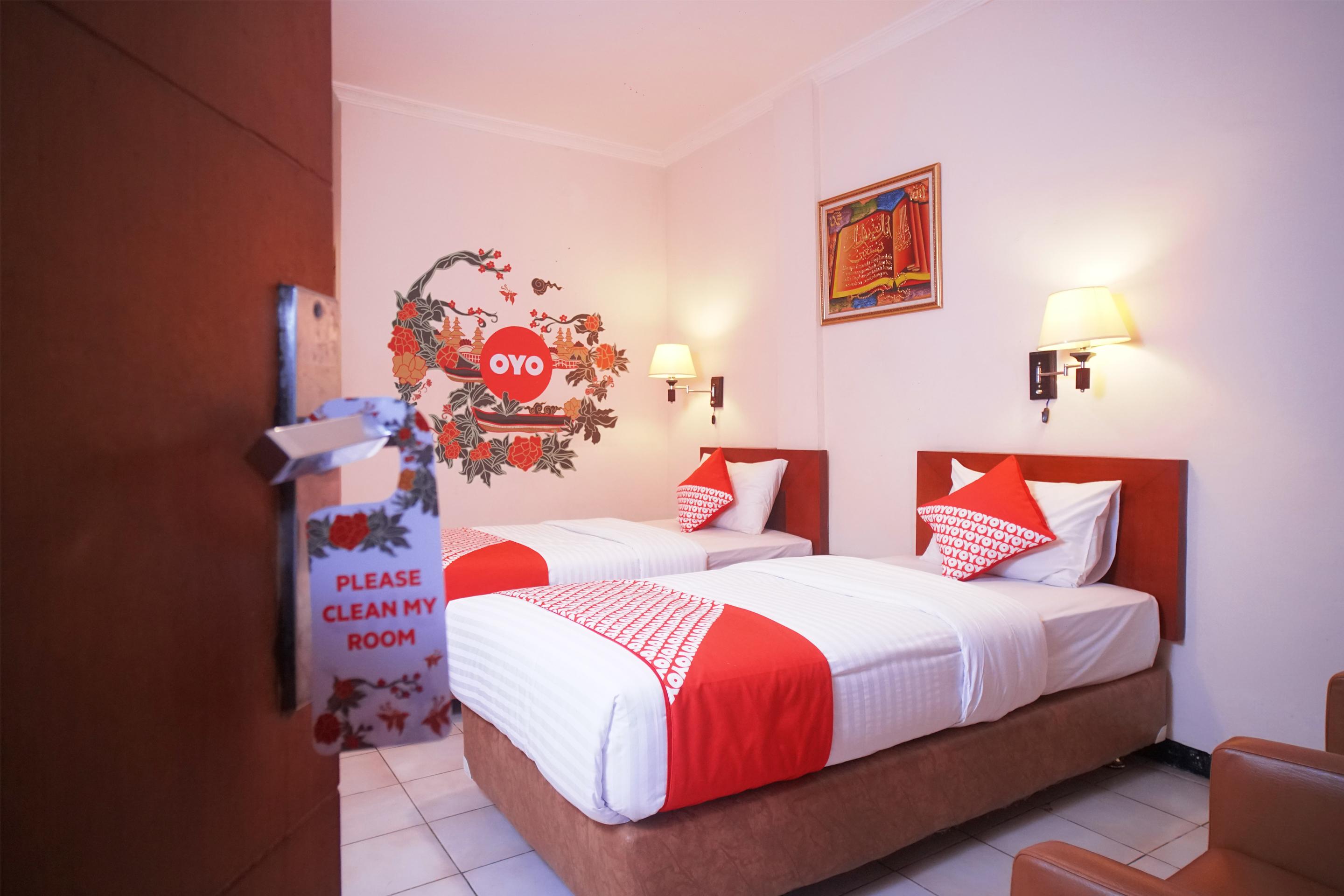 Capital O 142 Hotel Al Furqon Syariah Palembang Luaran gambar