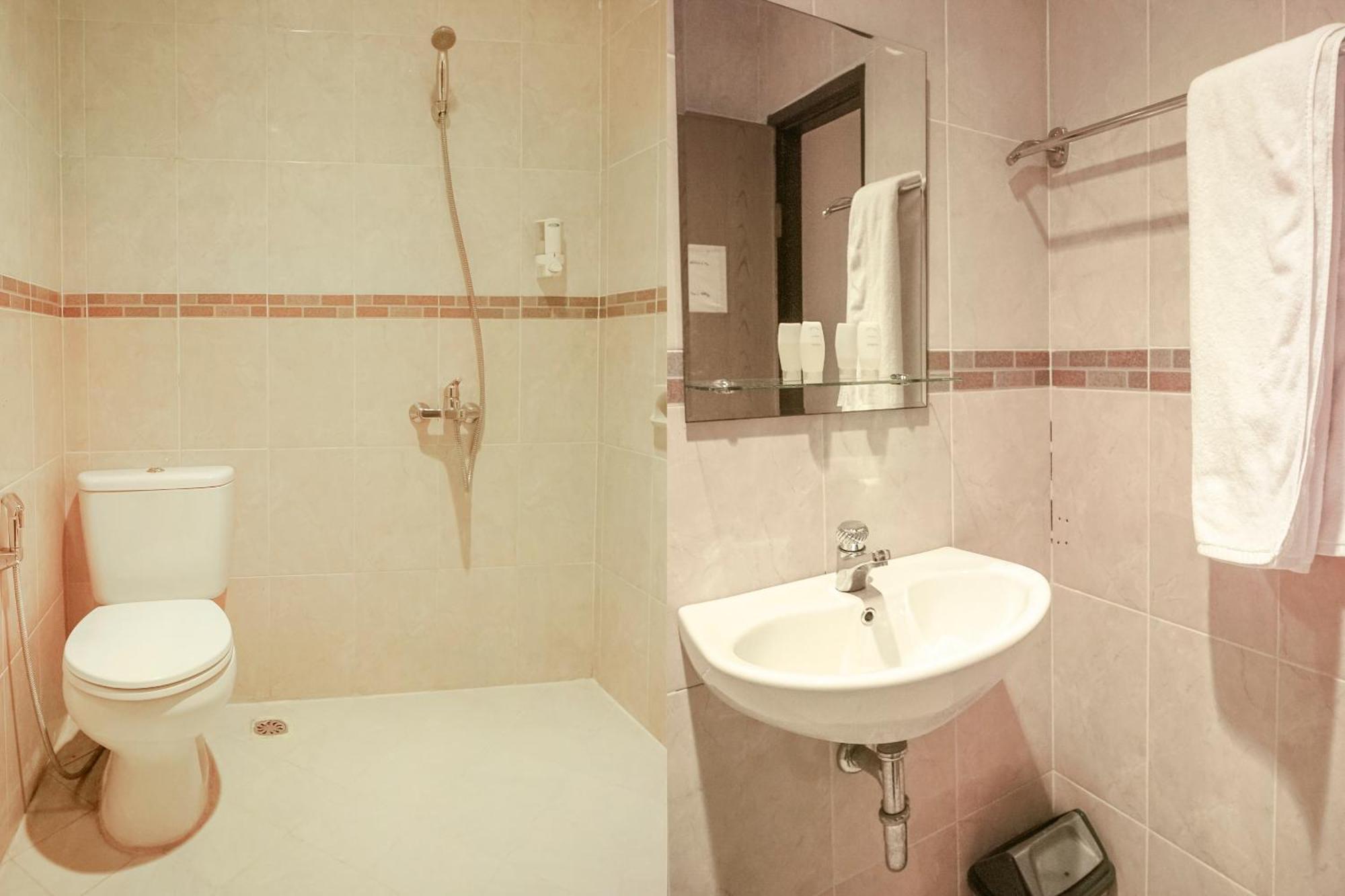 Capital O 142 Hotel Al Furqon Syariah Palembang Luaran gambar