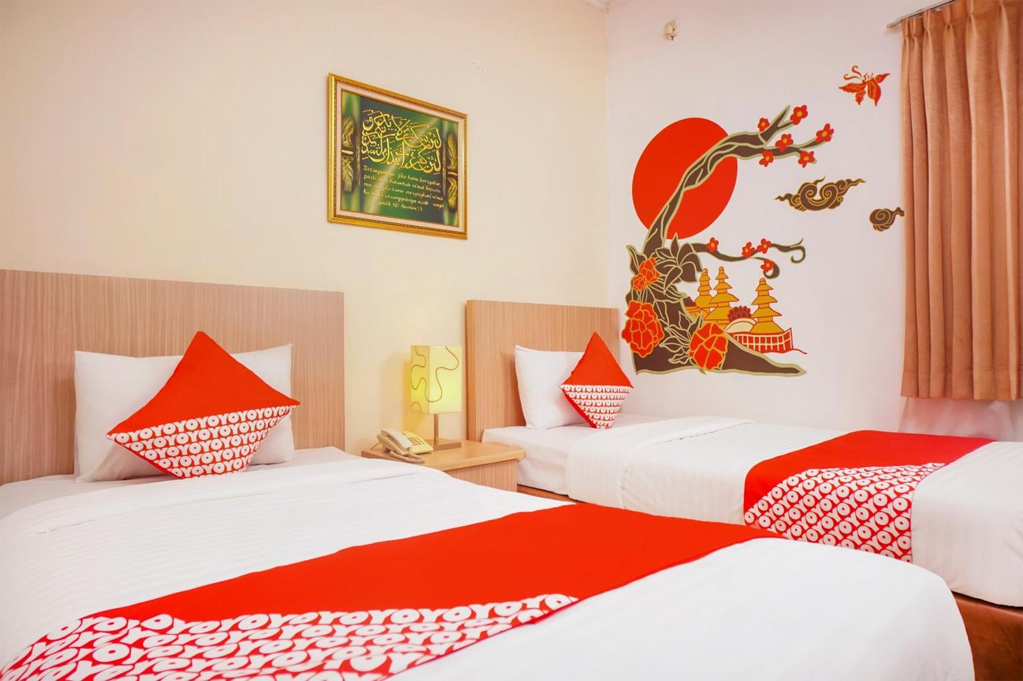 Capital O 142 Hotel Al Furqon Syariah Palembang Luaran gambar
